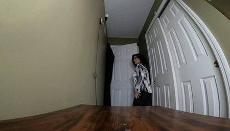 Don't Be Afraid of Giantess Ellie