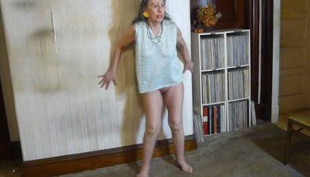 Erotic freestyle dance on Poppa Joe song