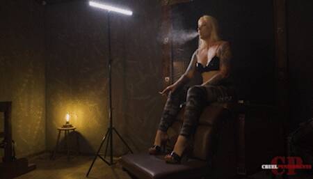 Savoring the cigarette FHD MP4