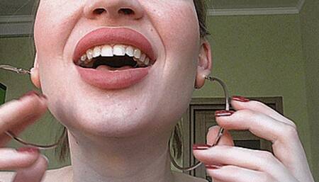 BIG CIRCLES ON MY EARS!