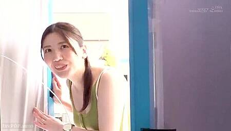 250303丈の長い服を着る奥さん可愛いe1