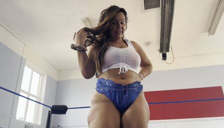 Giantess gets stink faced