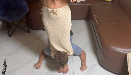 Foot Slave Trapped At My Feet In Neck Scissors | Scissorhold Foot Domination Headscissors