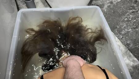 Holding breath in a plastic container (custom video)