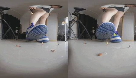 3DVR180 Cinnamon LV sneakers battle dwarves