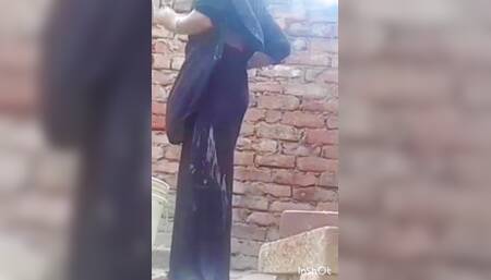 Hot Desi Girl Has Gone to Take Bath After Doing Housework, Neighbor's House Neighbor Ne Haat