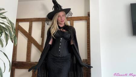 Dani the Witch Likes Them Plumpy