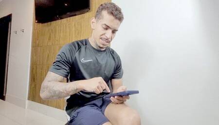 SURPRISE JACK WITH LOTS OF KISSES - BY JACK HARRIS AND PAUL MARKS - CLIP 1