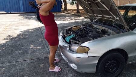 Scratching my feet when I was cleaning my car (3)