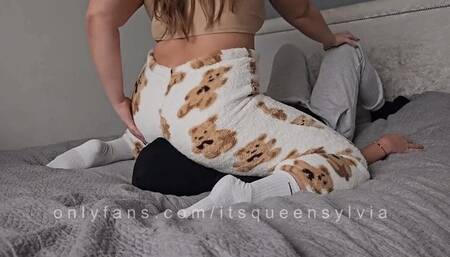 Fuzzy Pants, Steamy Farts