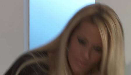 Blonde Beauty Gets Her Pussy Licked and Fucked