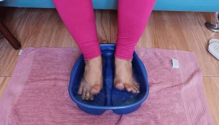 Dolce Amaran soles care routine- FOR MOBILE DEVICE USERS - BAREFOOT - FEET DUSTY - SELF CARE