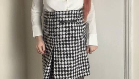 Boss embarrassed me while pregnant so I can keep my job