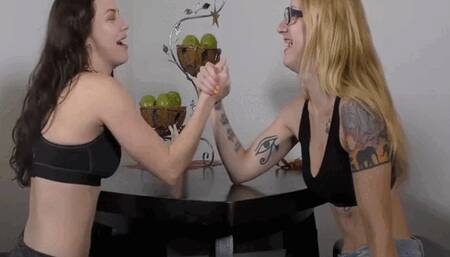 Luna vs Misty: Arm Wrestling