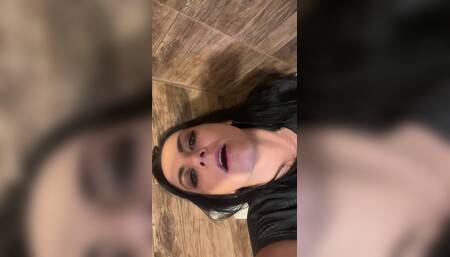 Hungry Pussy Pee in the Toilet and She Licks Her Fingers 182
