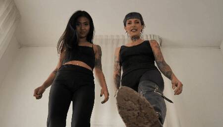 Nikita and Elizabeth, you can't escape (MOBILE VERSION MP4)