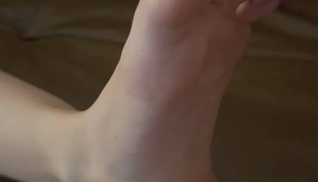 Relaxing Barefoot Massage & Toe Scrunching Close-Up