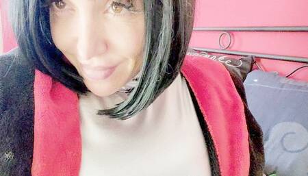 splendida dominatrice offensiva per sfigati-offensive dominatrix for losers