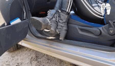 Walk with heeled Boots