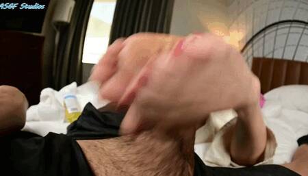 ** Quick ** Favorite milfy FOOTJOB!! BIG LOAD ON MATURE FEET - MOV