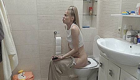 Woke up with stomach cramps and ran to the toilet! MP4