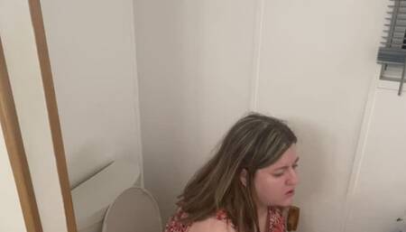 Early morning diarrhea dump
