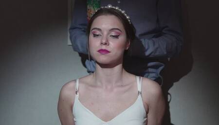 Struggle Barbie - Princess Leya bondage
