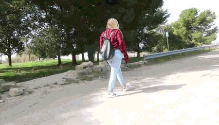Walk AVI (1920x1080) FHD