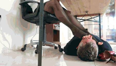 My boss is a submissive slave AVI (1920x1080) FHD