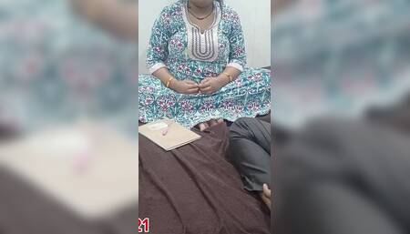 Indian Chubby Girl Student Show Boobs and Pussy to Tution Teacher