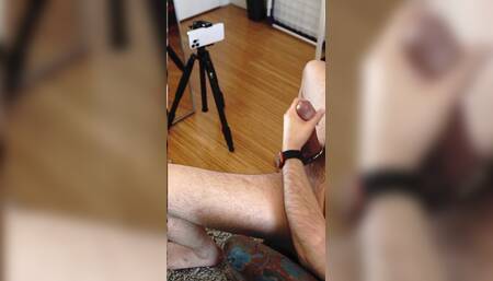 Daddybear Watching Himself Jerking Exposing Ass and Feet