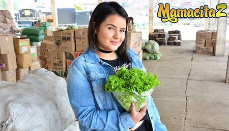 Carne Del Mercado - Busty Chubby Latina Babe Likes It Rough - MamacitaZ