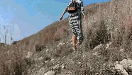 Bad walk, lost flip flops MP4(1280x720)FHD