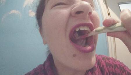 New way of the teeth brushing