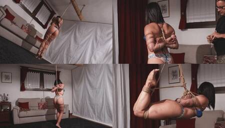 Mia - Chinese bondage studio (mobile)