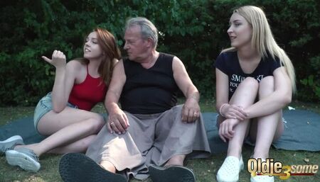 Grandpa 70 years old fucks18 yo girls licks pussy and cums on tits