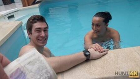 Free time at spa zone costs just a blowjob and fucking