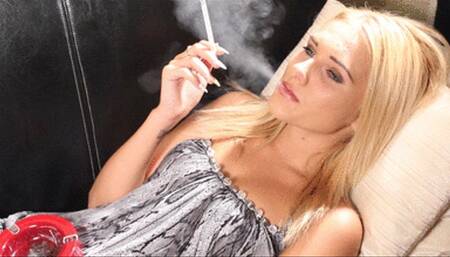 Candy's Smoking and Relaxing! (WMV HD)