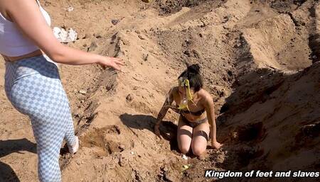 Hide in the sand, bitch! (FULL HD MP4)