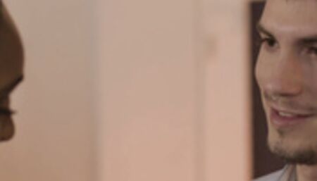 MARISKAX Zaawaadi gets stuffed at the bar