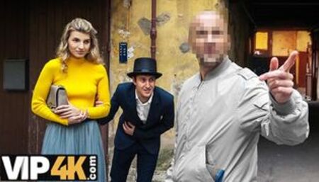 Girls tight tushy belongs not to BF only but stranger as well