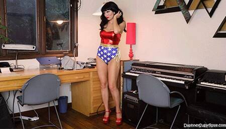 * 854x480p * Nerdy Schoolgirl Transformed Into Full Grown Wonder Woman -MOV