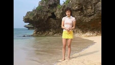 Divine Japanese Natsumi Akimoto in outdoor