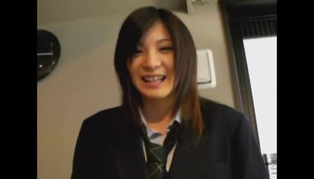 Tempting Japanese GF Miyu Akimoto in free foot fetish porn