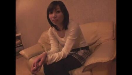 Juicy breasty oriental Emiri Hoshizaki