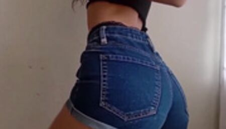 Masturbating for Squirting Orgasm