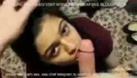 INDIAN TEEN GIRL SOUMYA BLOW JOB
