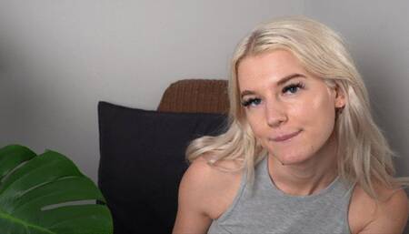 Ballbusting Story Time Knees!