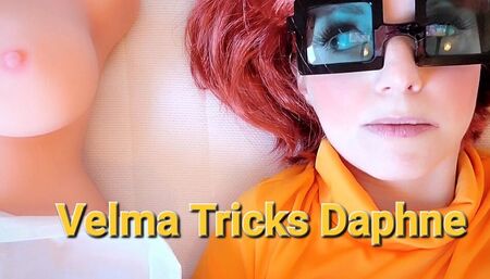 Velma Tricks Daphne