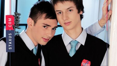 STAXUS : cute, wholesome mates prove to be a pair of cock-lovin’, dick-tootin’ fuckers!